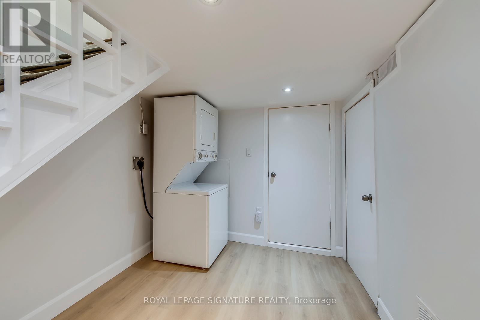 977 Broadview Avenue, Toronto, Ontario  M4K 2R9 - Photo 36 - E12709724