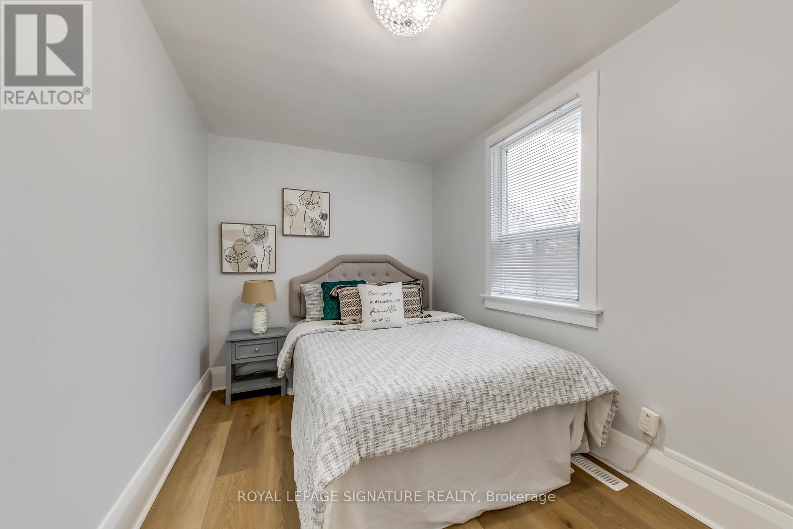 977 Broadview Avenue, Toronto, Ontario  M4K 2R9 - Photo 27 - E12709724