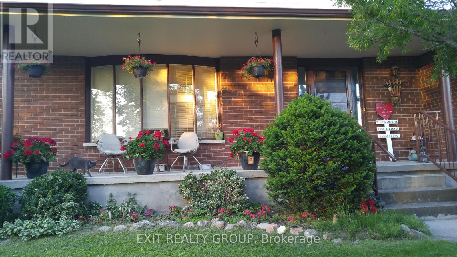 152 Chatterton Valley Crescent, Quinte West (Sidney Ward), Ontario  K0K 2B0 - Photo 3 - X12721822