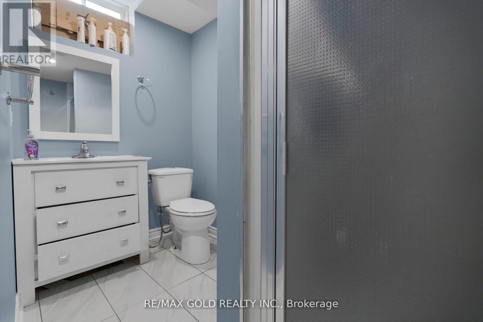 255 Brisdale Drive, Brampton (Fletcher's Meadow), Ontario  L7A 2T3 - Photo 28 - W12404710