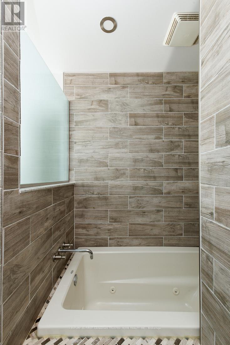 581 Harris Circle, Strathroy-Caradoc, Ontario  N7G 4H2 - Photo 18 - X12494966