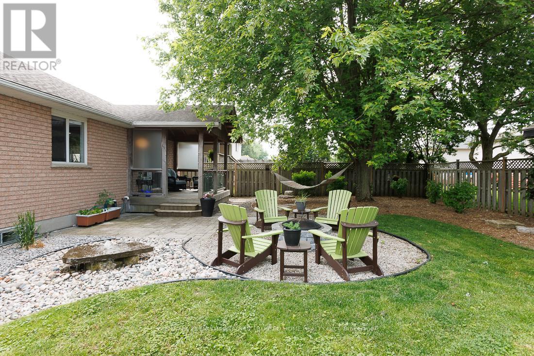 581 Harris Circle, Strathroy-Caradoc, Ontario  N7G 4H2 - Photo 39 - X12494966