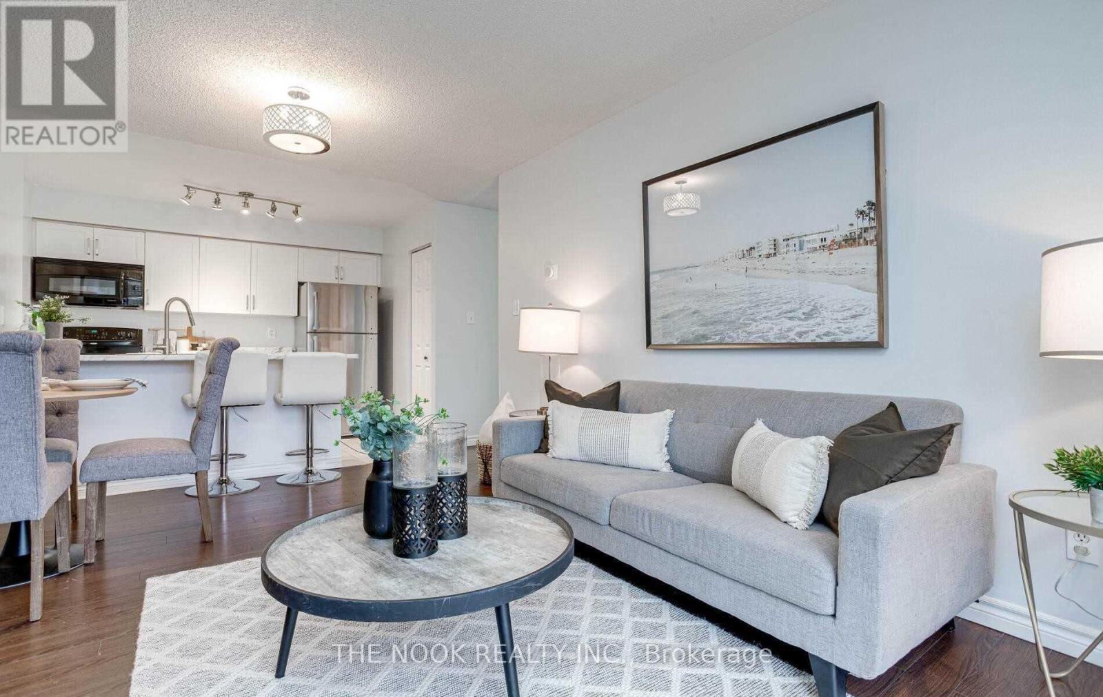 109 - 90 Aspen Springs Drive, Clarington, Ontario  L1C 5N7 - Photo 3 - E12722434