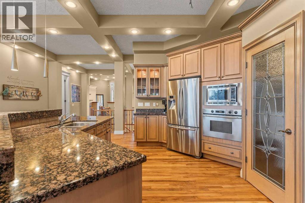 14 Mckenzie Lake Island Se, Calgary, Alberta  T2Z 3P4 - Photo 15 - A2281044