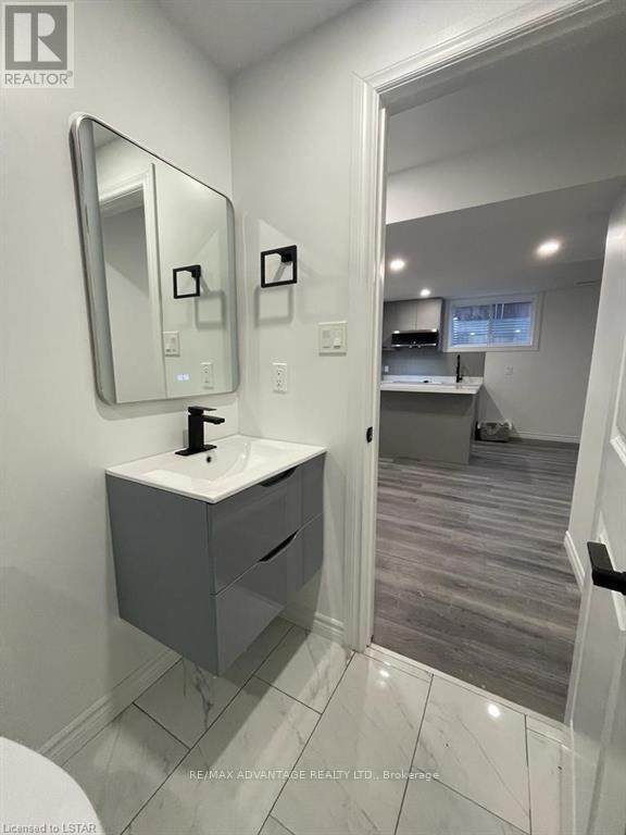 Lower - 901 Lennon Way, London North, Ontario  N6G 0W9 - Photo 20 - X12722540