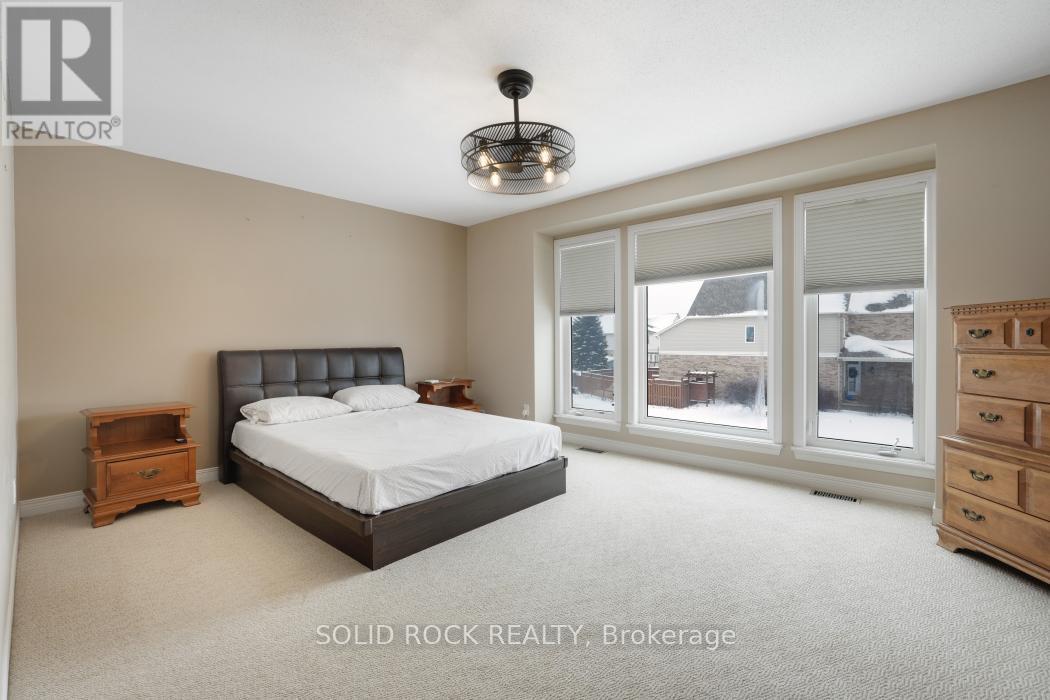 801 Feather Moss Way, Ottawa, Ontario K1V 1X3 - Photo 16 - X12722456