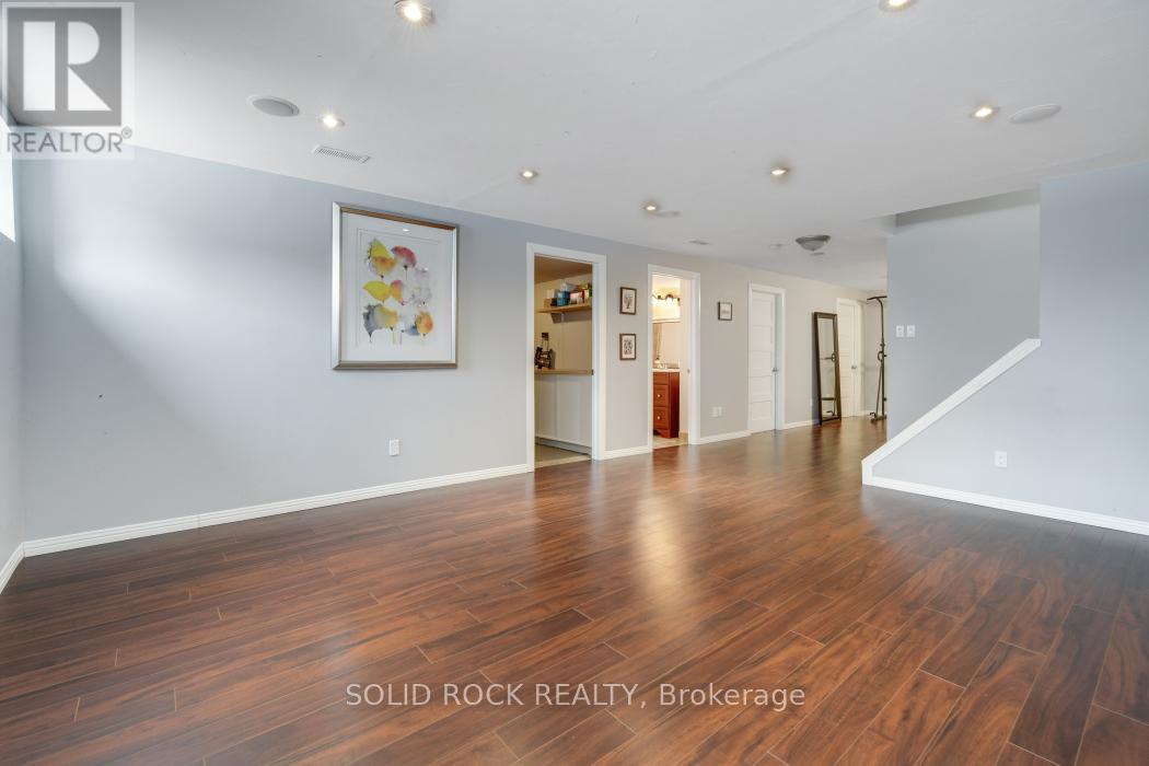 801 Feather Moss Way, Ottawa, Ontario K1V 1X3 - Photo 25 - X12722456
