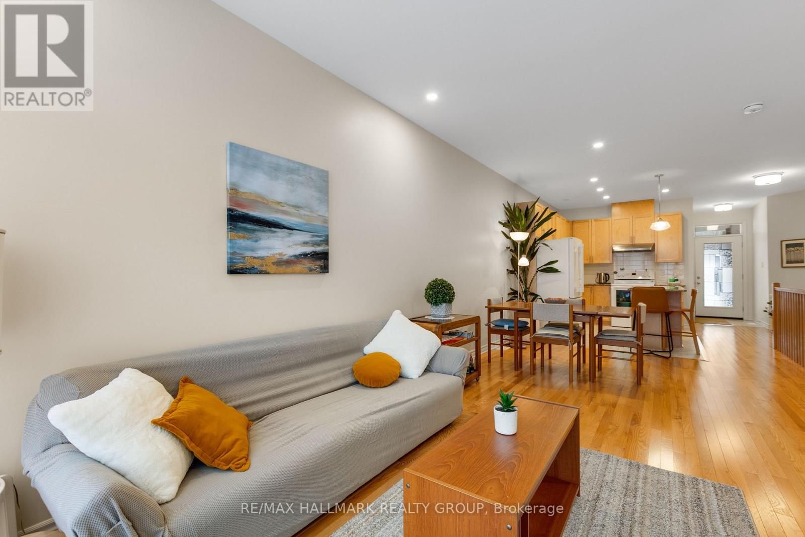 66 Kayenta Street, Ottawa, Ontario  K2S 2K7 - Photo 17 - X12722472