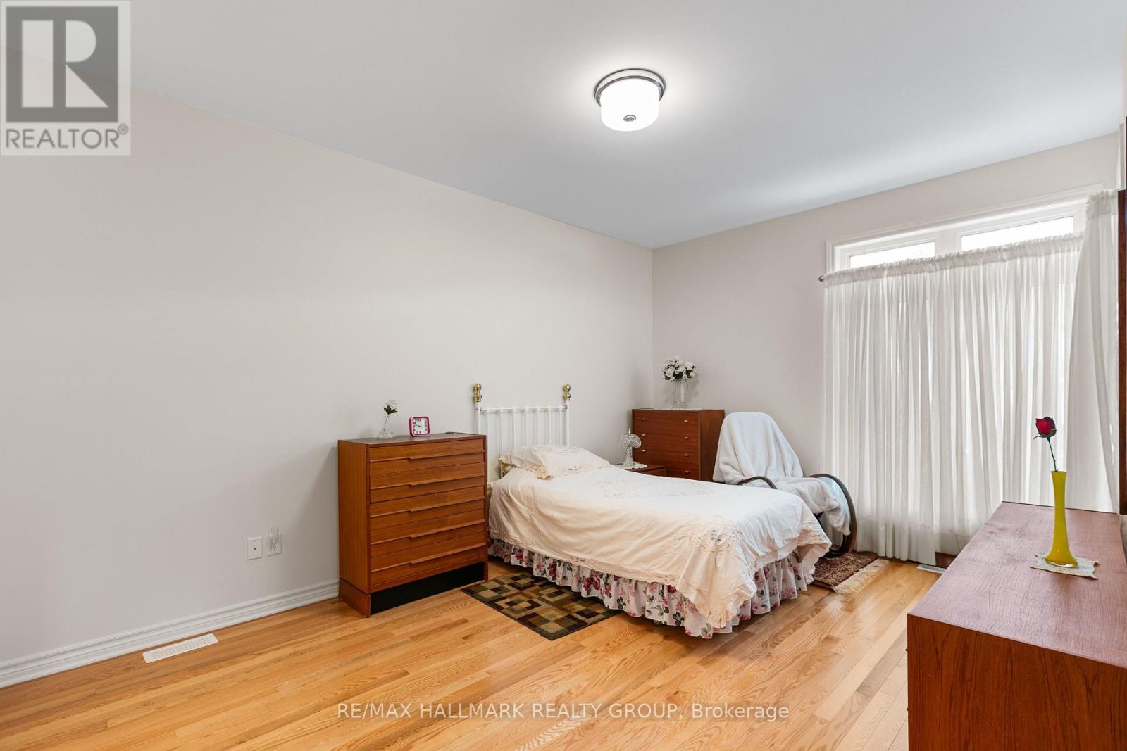 66 Kayenta Street, Ottawa, Ontario  K2S 2K7 - Photo 18 - X12722472