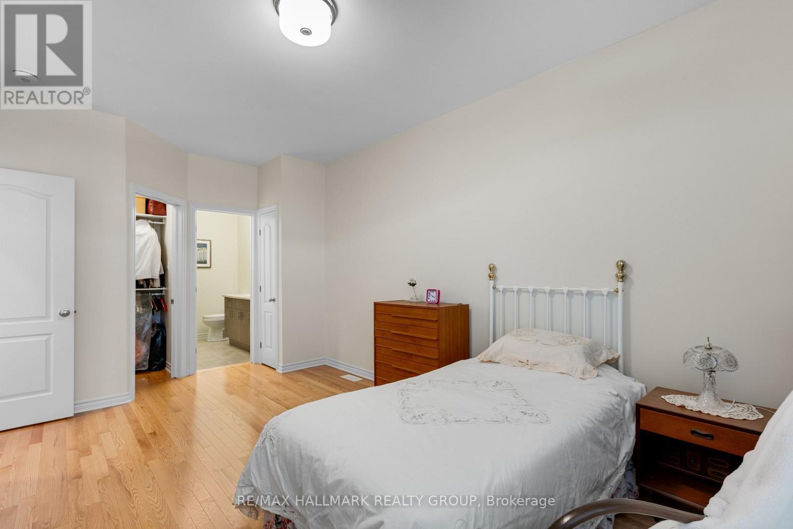 66 Kayenta Street, Ottawa, Ontario  K2S 2K7 - Photo 20 - X12722472