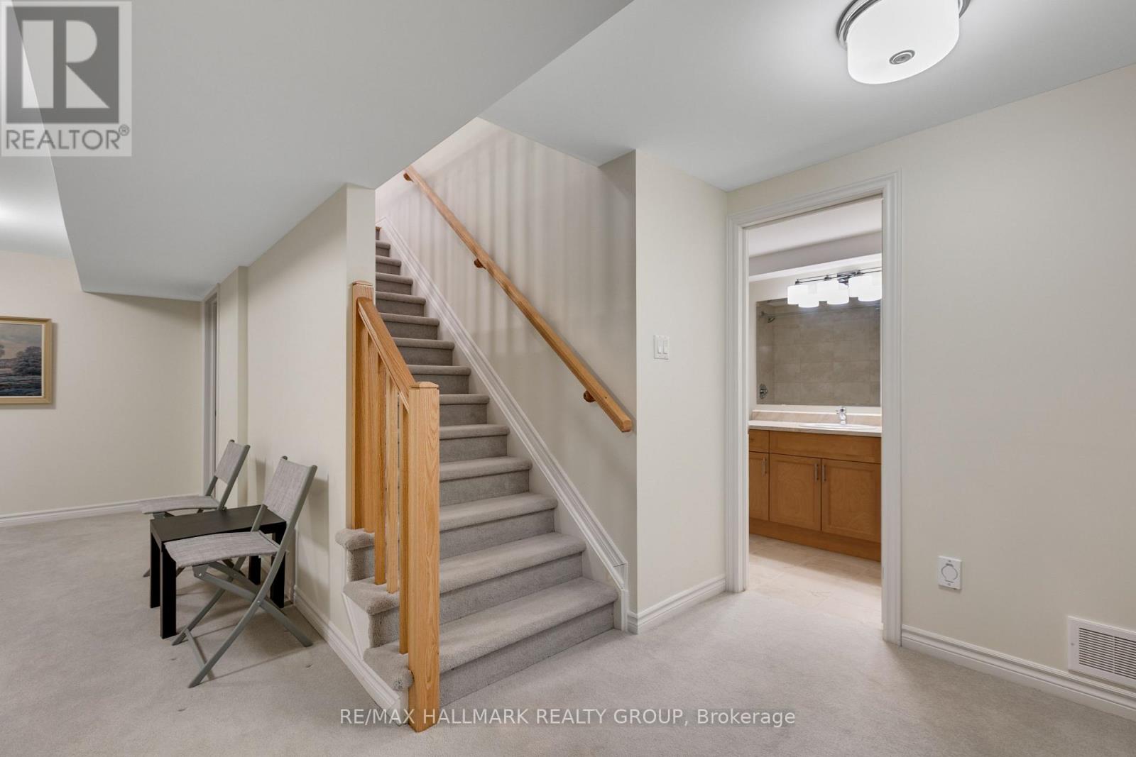 66 Kayenta Street, Ottawa, Ontario  K2S 2K7 - Photo 25 - X12722472