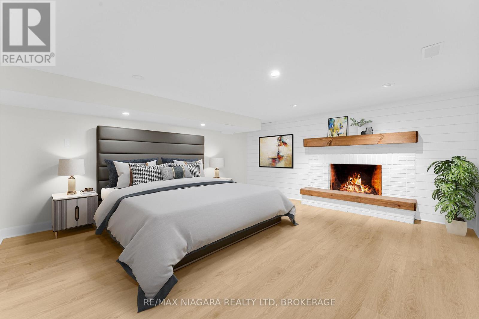 993 Bertie Street, Fort Erie, Ontario  L2A 1Z7 - Photo 34 - X12722370