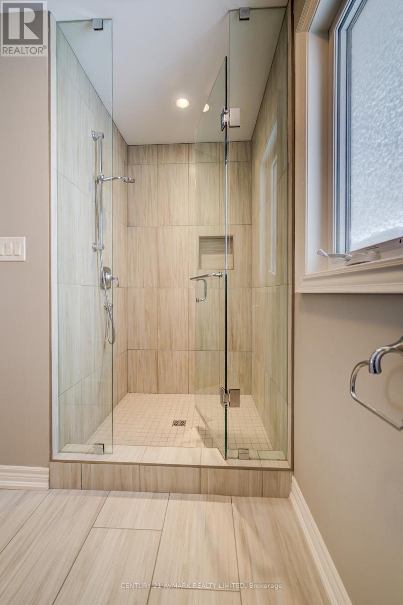 9208 Hendershot Boulevard, Niagara Falls, Ontario  L2H 0E3 - Photo 29 - X12722480