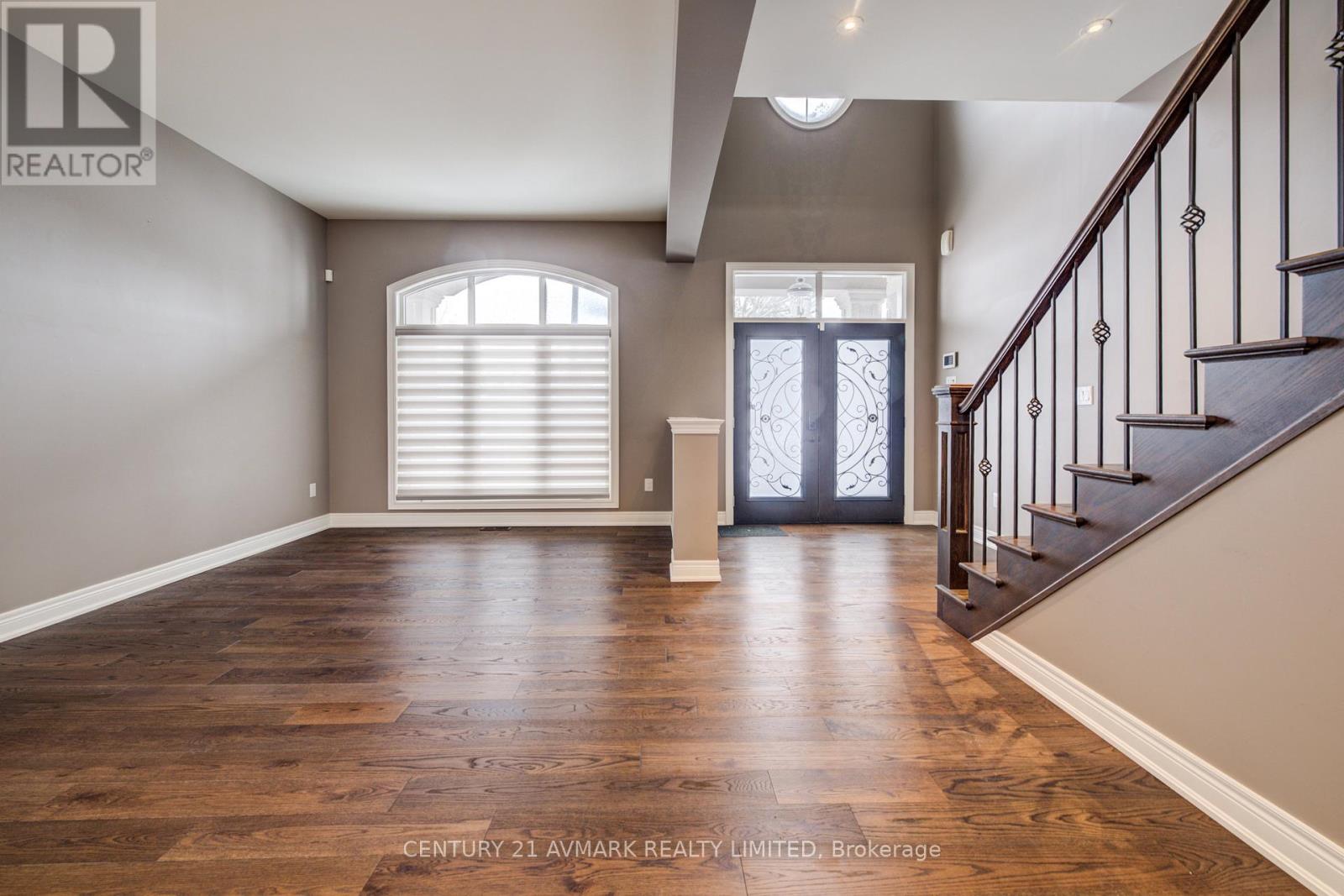 9208 Hendershot Boulevard, Niagara Falls, Ontario  L2H 0E3 - Photo 8 - X12722480