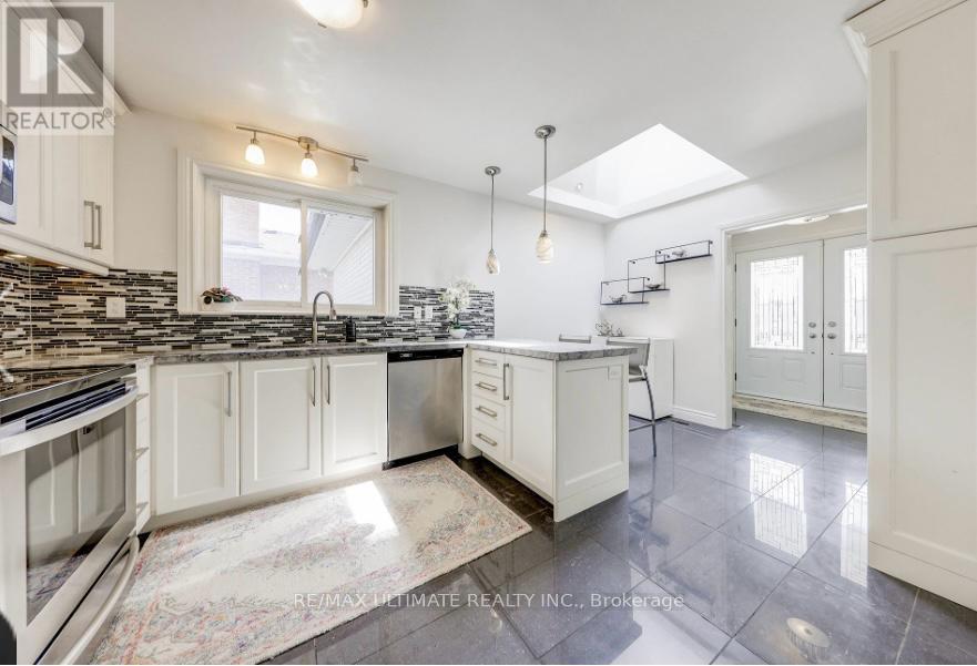 55 Tollerton Avenue, Toronto, Ontario  M2K 2H4 - Photo 6 - C12722144