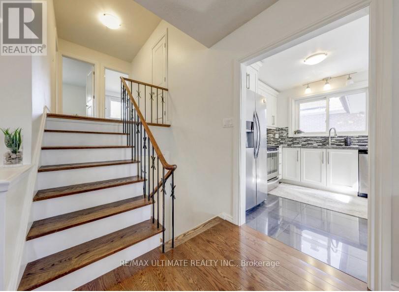 55 Tollerton Avenue, Toronto, Ontario  M2K 2H4 - Photo 5 - C12722144