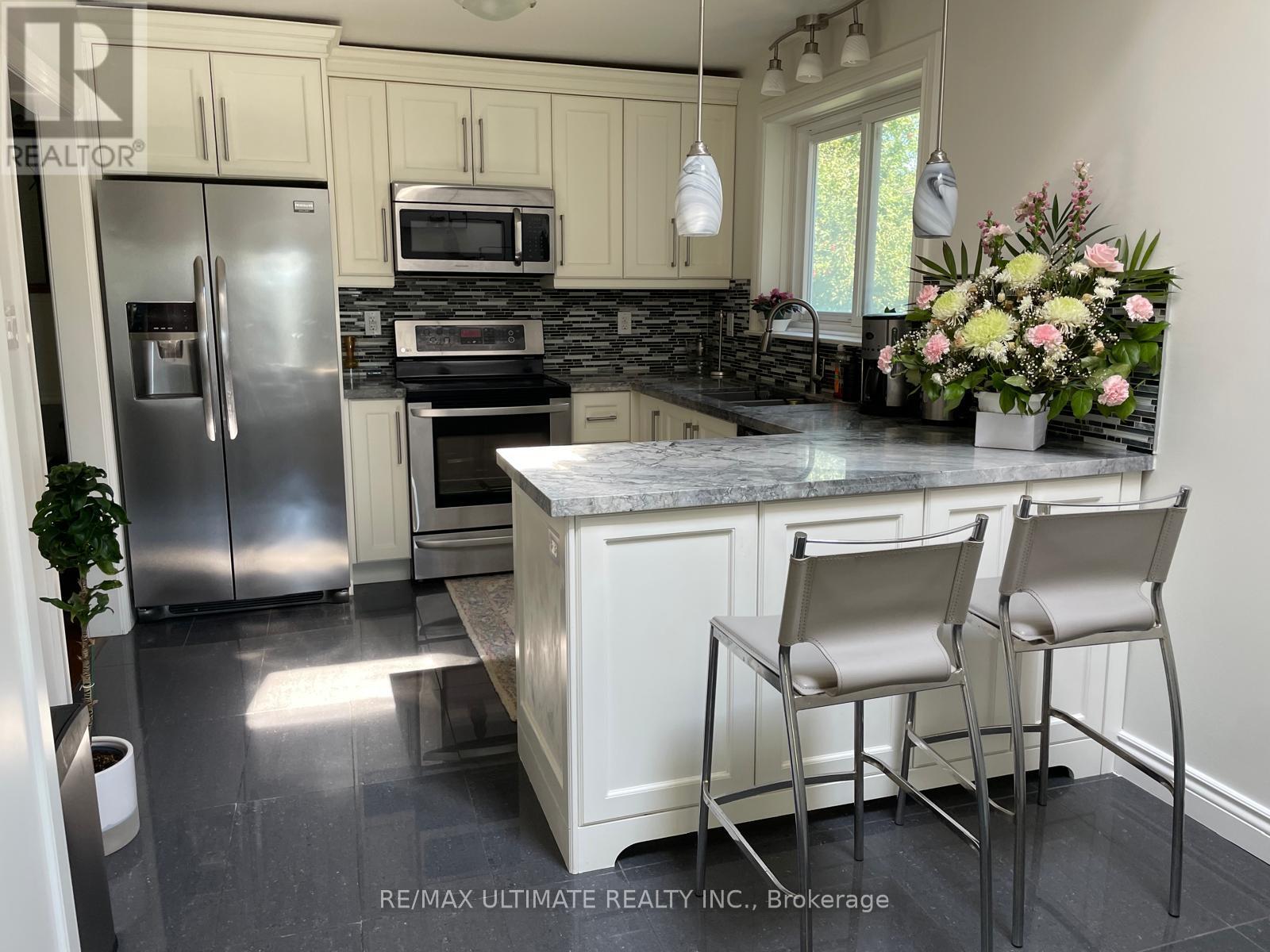 55 Tollerton Avenue, Toronto, Ontario  M2K 2H4 - Photo 9 - C12722144