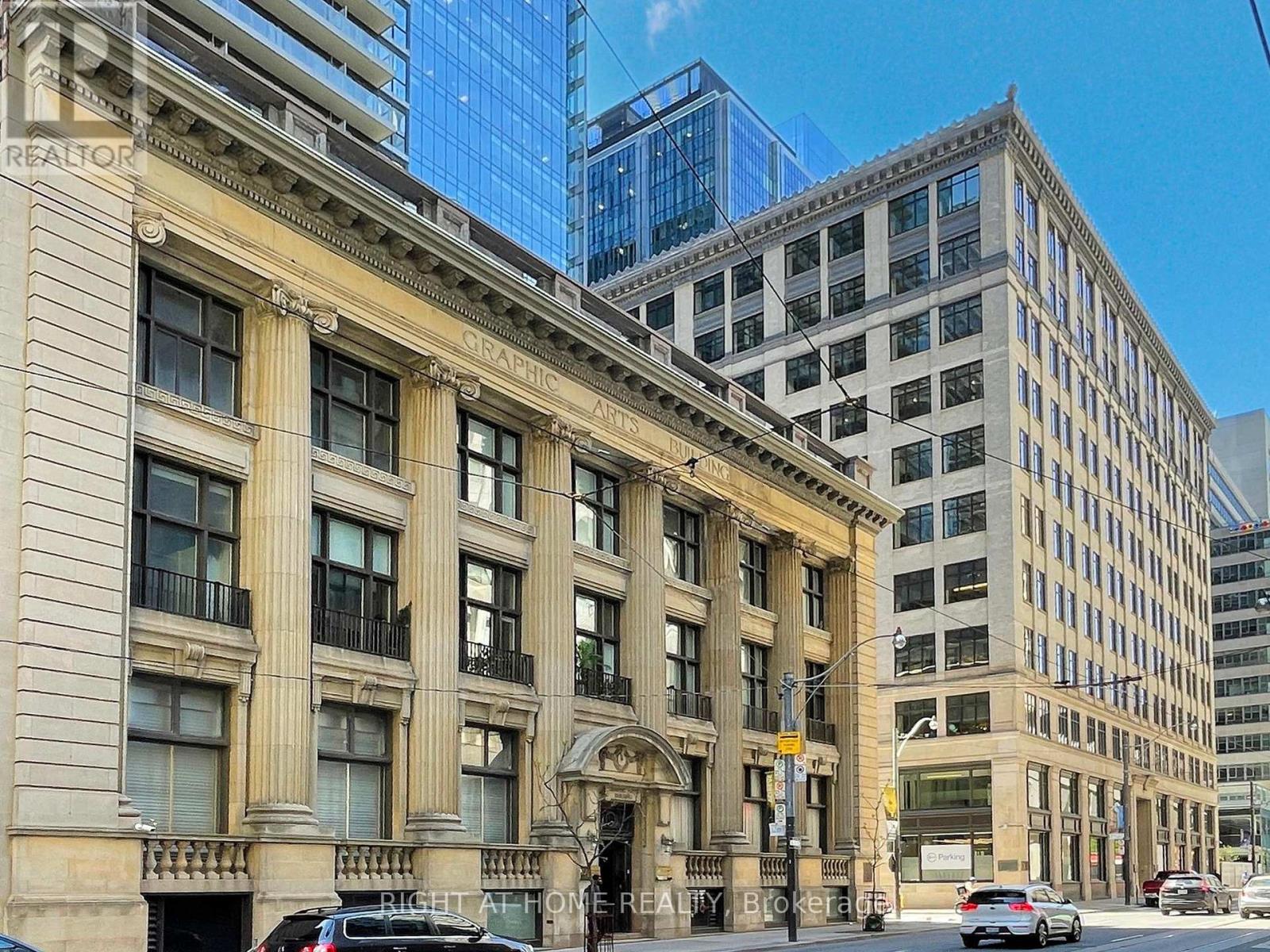 402 - 73 Richmond Street W, Toronto, Ontario  M5H 4E8 - Photo 2 - C12722374