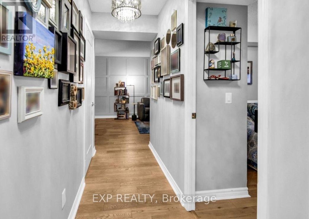 35 Saranac Blvd Boulevard, Toronto, Ontario  M6A 2G4 - Photo 9 - C12722392