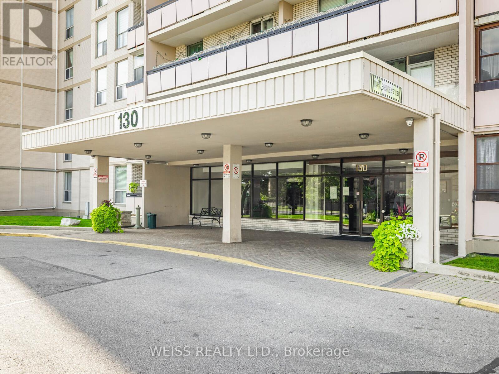 301 - 130 Neptune Drive, Toronto, Ontario  M6A 1X5 - Photo 4 - C12722534