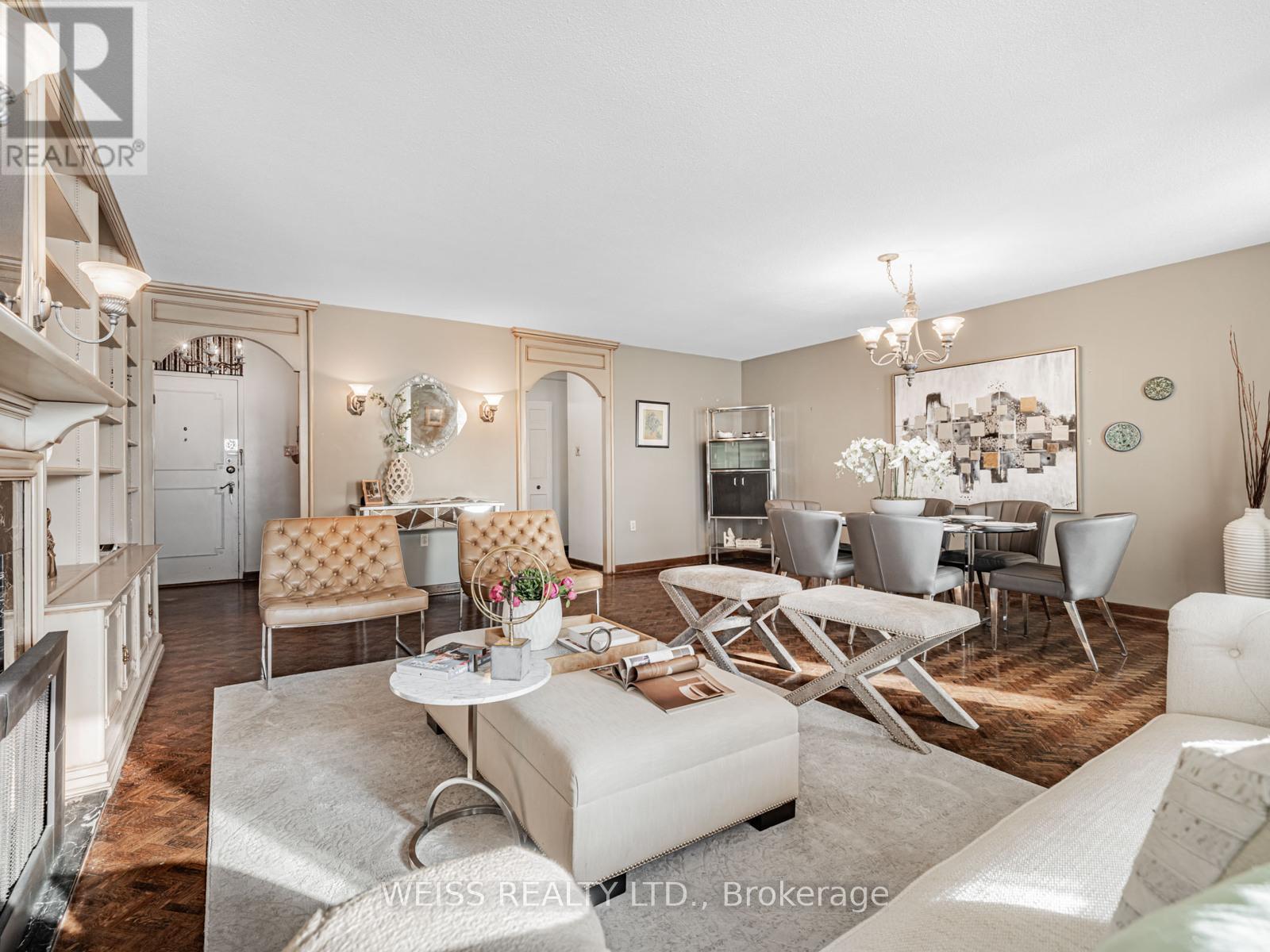 301 - 130 Neptune Drive, Toronto, Ontario  M6A 1X5 - Photo 9 - C12722534