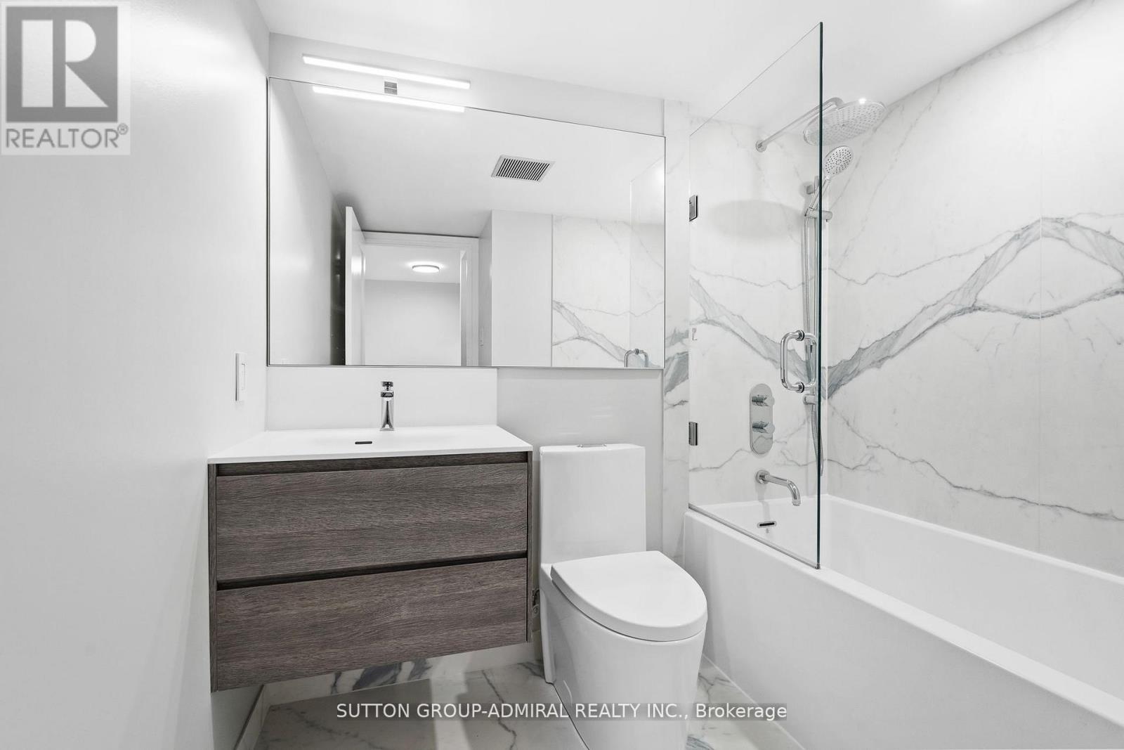 1910 - 10 Yonge Street, Toronto, Ontario M5E 1R4 - Photo 3 - C12722536