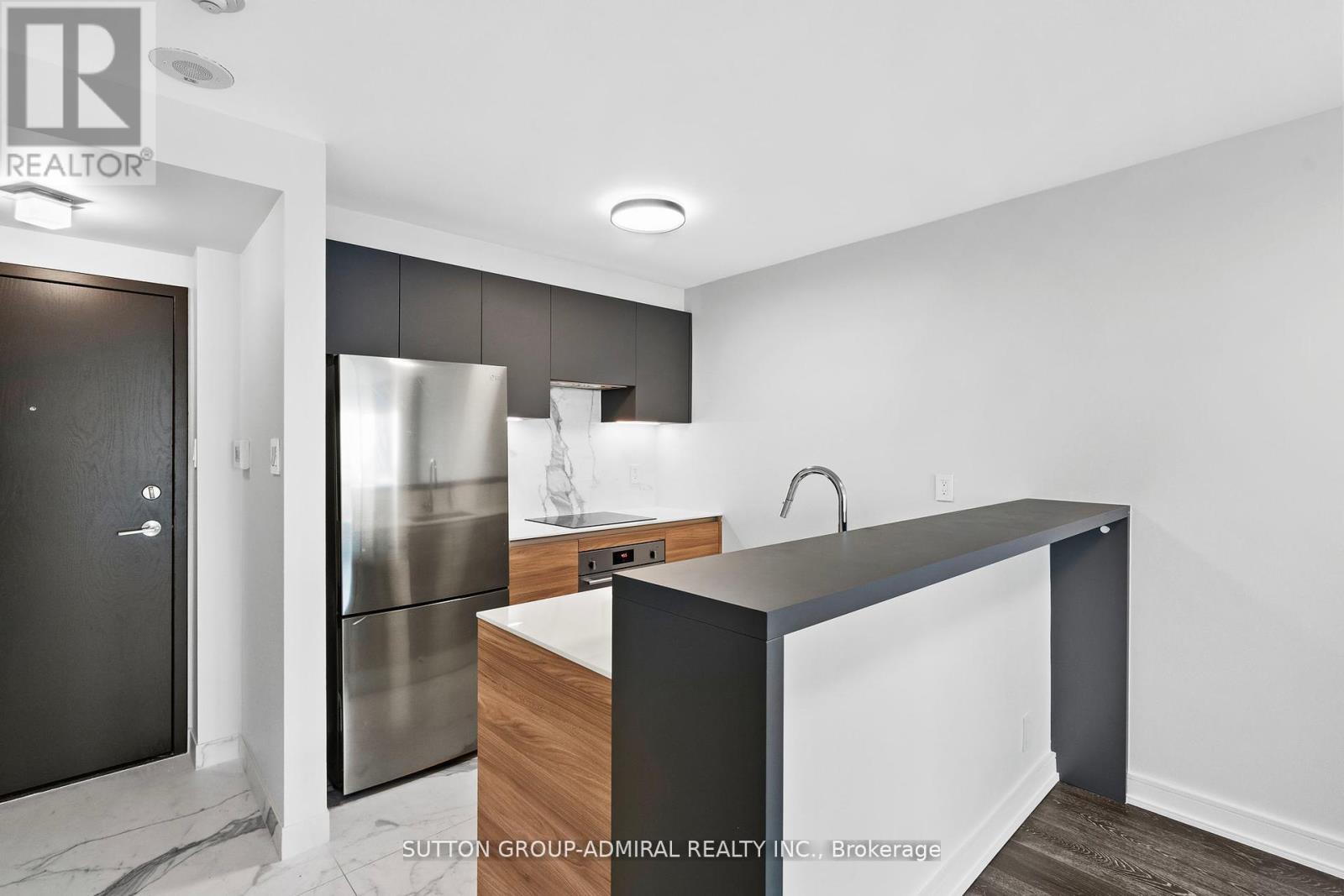 1910 - 10 Yonge Street, Toronto, Ontario M5E 1R4 - Photo 5 - C12722536