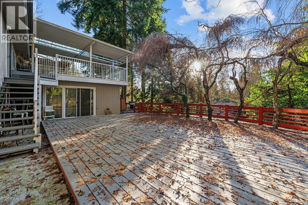 271 Montroyal Boulevard, North Vancouver, British Columbia  V7N 4E4 - Photo 32 - R3082379