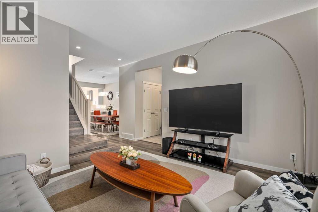 63 Masters Crescent Se, Calgary, Alberta  T3M 2M7 - Photo 6 - A2280404