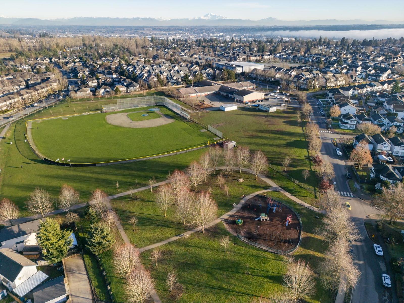 18451 66 Avenue, Surrey, British Columbia  V3S 8V6 - Photo 5 - R3082410