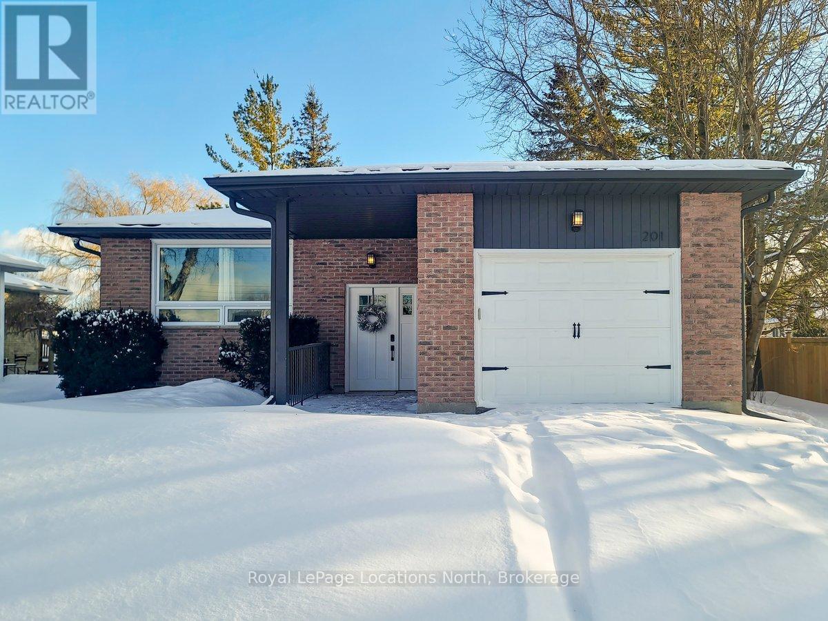 201 Beech Street, Clearview, Ontario  L0M 1S0 - Photo 2 - S12722486