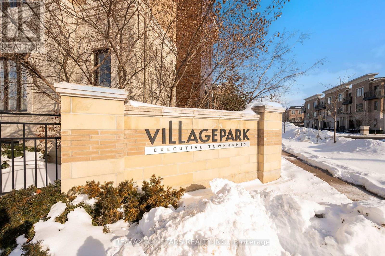 24 - 85 Village Parkway, Markham, Ontario  L3R 4Z7 - Photo 3 - N12722378