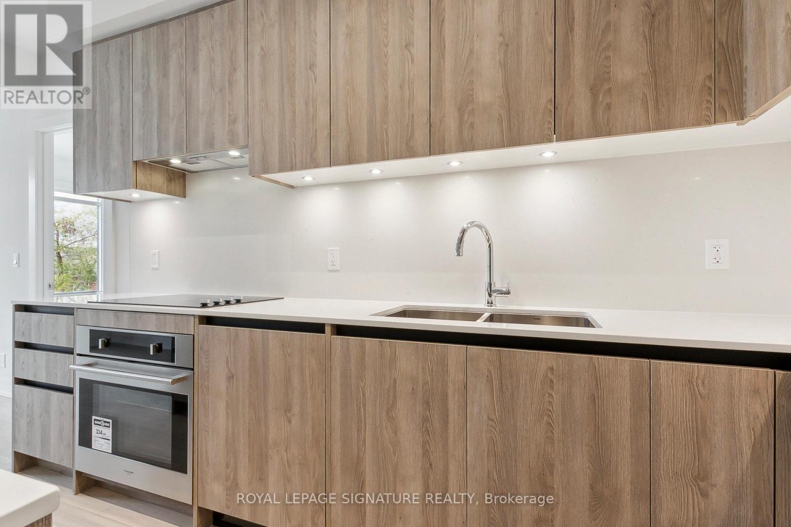 D-329 - 8 Beverley Glen Boulevard, Vaughan, Ontario  L4J 0L5 - Photo 10 - N12722408