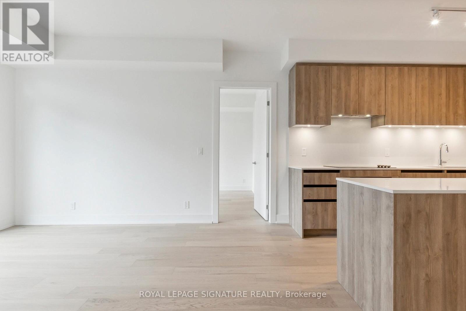 D-329 - 8 Beverley Glen Boulevard, Vaughan, Ontario  L4J 0L5 - Photo 14 - N12722408