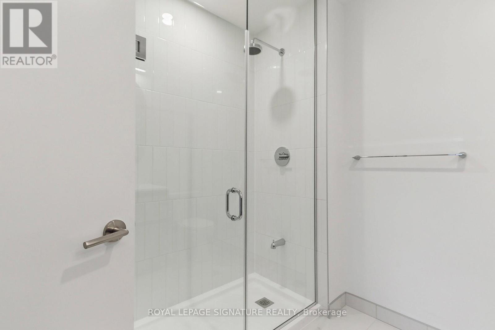 D-329 - 8 Beverley Glen Boulevard, Vaughan, Ontario  L4J 0L5 - Photo 19 - N12722408