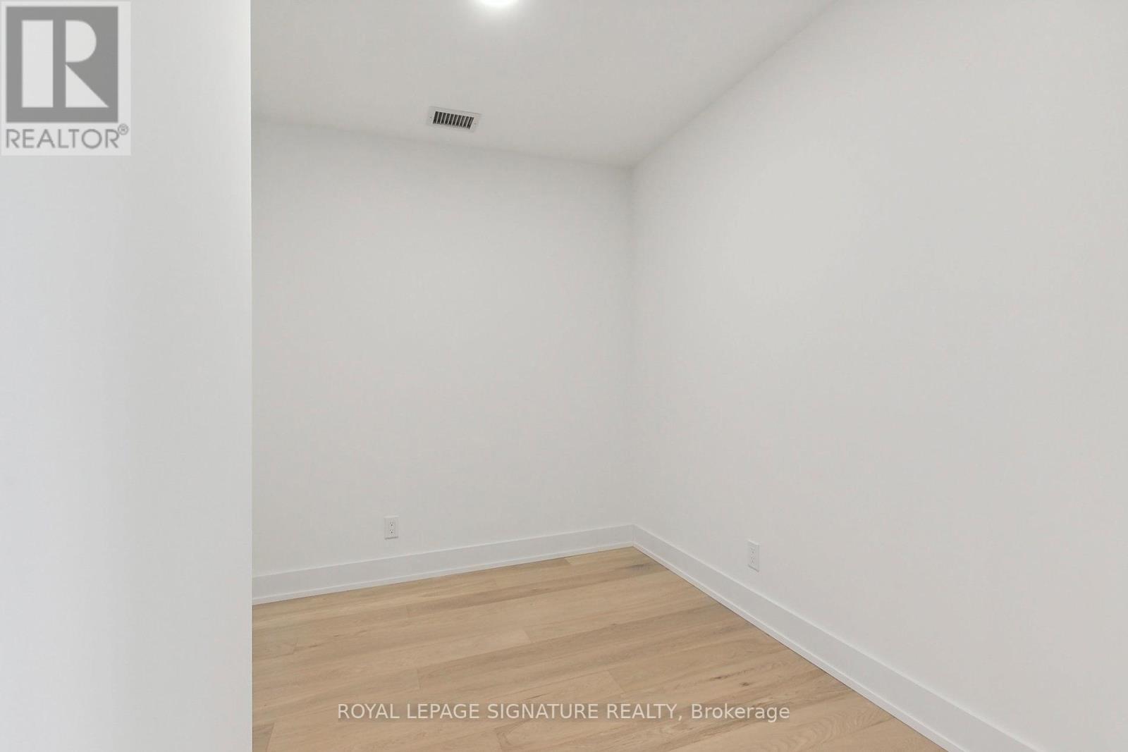 D-329 - 8 Beverley Glen Boulevard, Vaughan, Ontario  L4J 0L5 - Photo 23 - N12722408