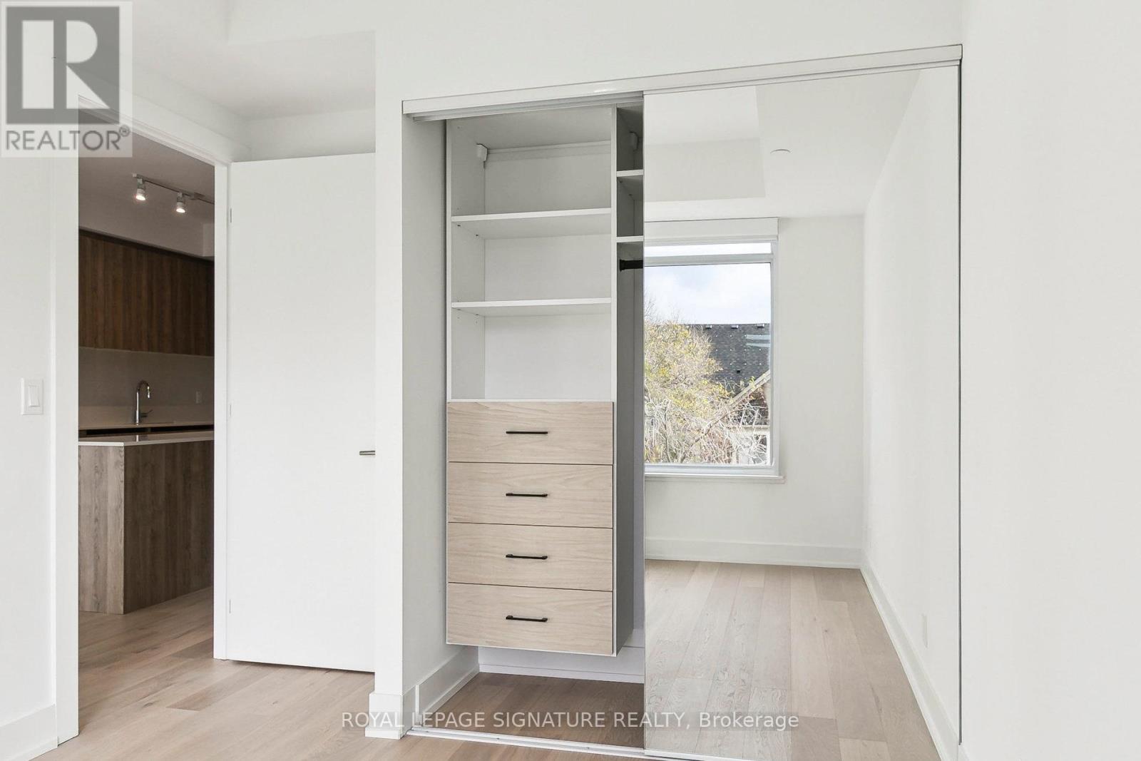 D-329 - 8 Beverley Glen Boulevard, Vaughan, Ontario  L4J 0L5 - Photo 26 - N12722408