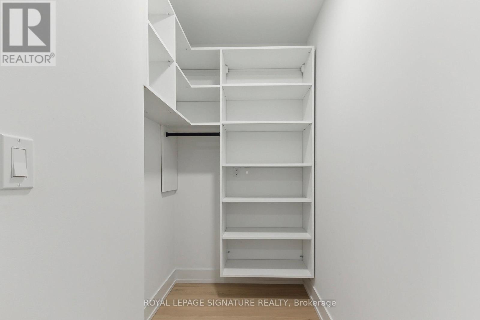 D-329 - 8 Beverley Glen Boulevard, Vaughan, Ontario  L4J 0L5 - Photo 27 - N12722408