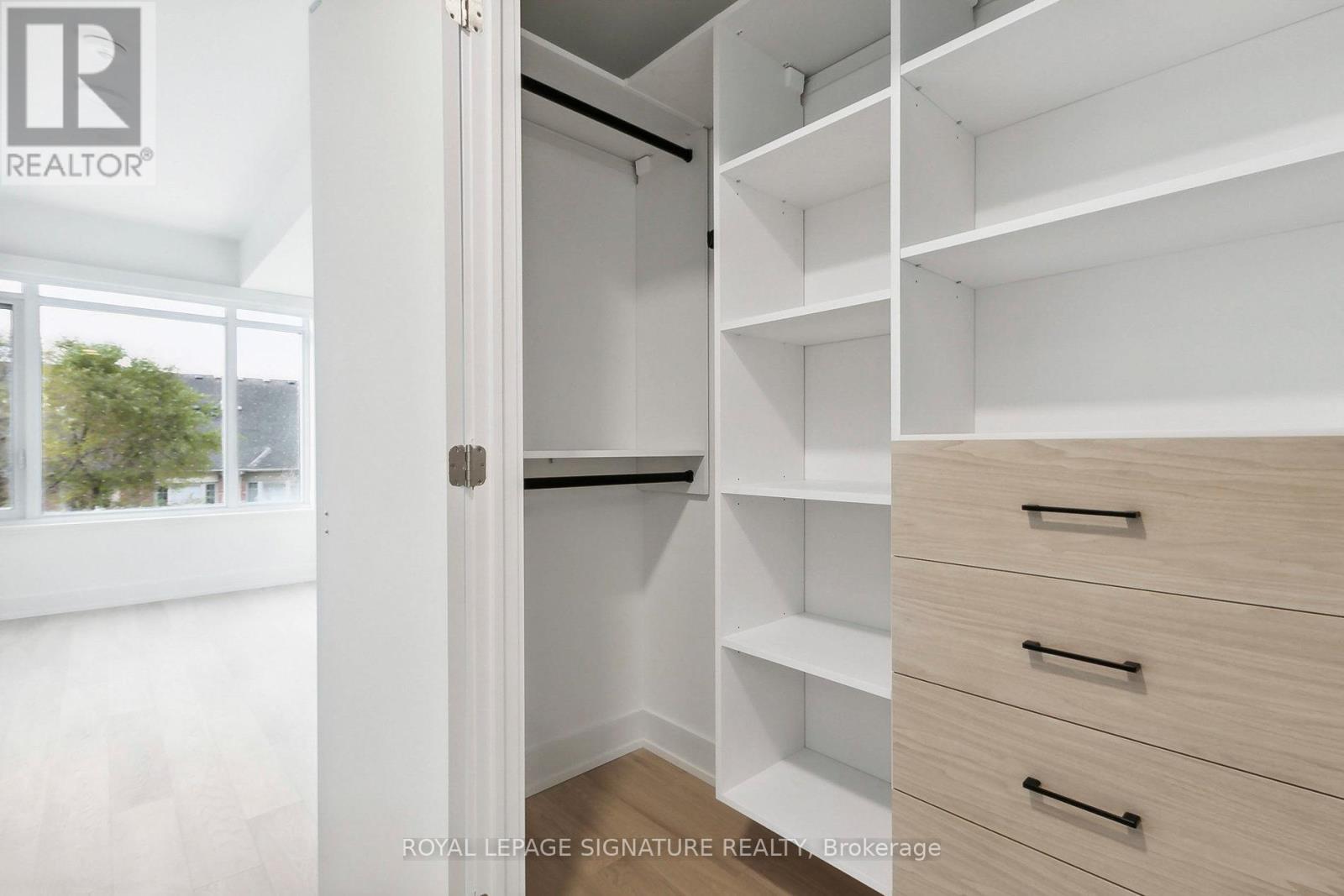 D-329 - 8 Beverley Glen Boulevard, Vaughan, Ontario  L4J 0L5 - Photo 28 - N12722408