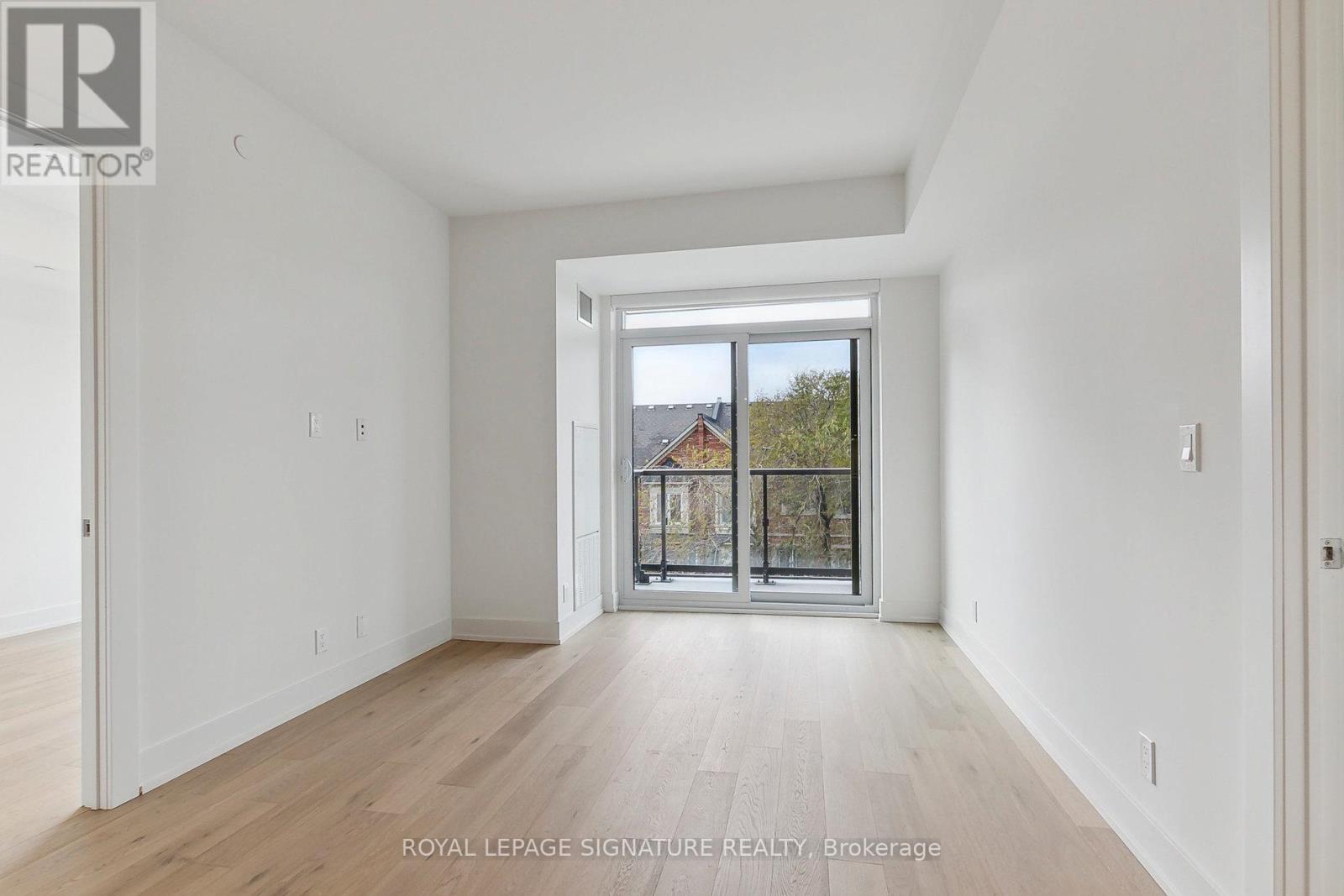 D-329 - 8 Beverley Glen Boulevard, Vaughan, Ontario  L4J 0L5 - Photo 6 - N12722408