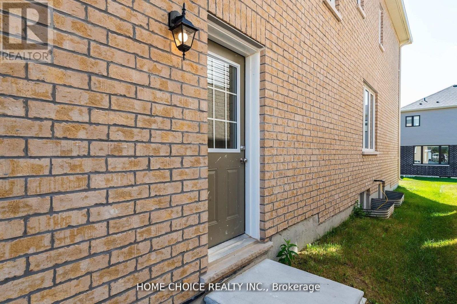 BASEMENT - 143 TERRY FOX DRIVE, Barrie, Ontario