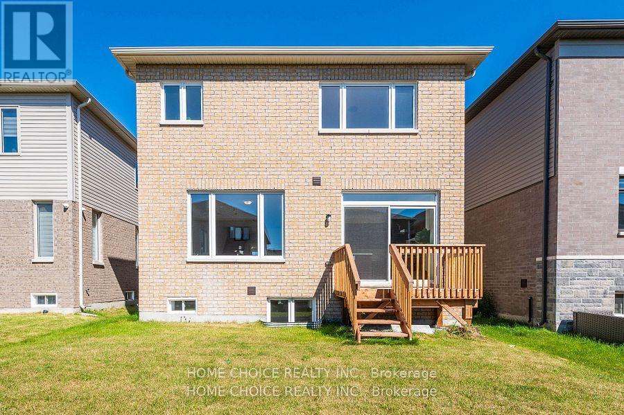 143 Terry Fox Drive, Barrie, Ontario  L9L 0L9 - Photo 32 - S12722492