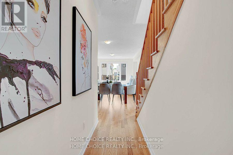 143 Terry Fox Drive, Barrie, Ontario  L9L 0L9 - Photo 5 - S12722492