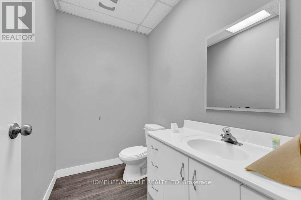 52 Bramwin Court, Brampton, Ontario  L6T 5G2 - Photo 33 - W12722384