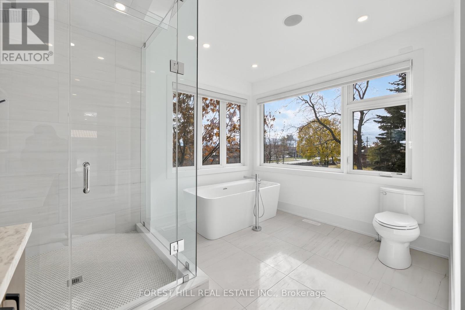 3474 Joan Drive, Mississauga, Ontario  L5B 1T5 - Photo 18 - W12722424