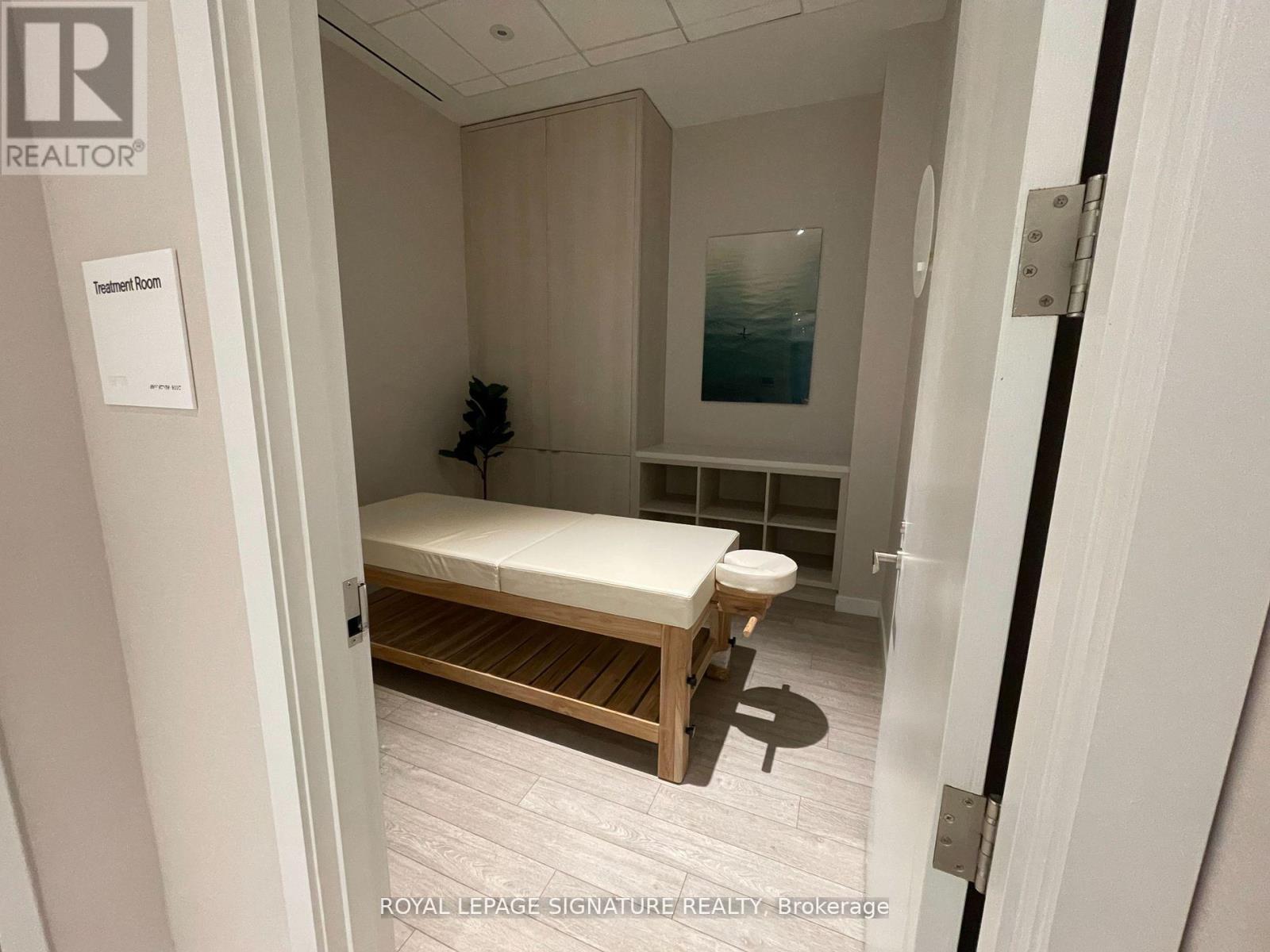 1805 - 28 Ann Street, Mississauga, Ontario  L5G 0E1 - Photo 37 - W12722438