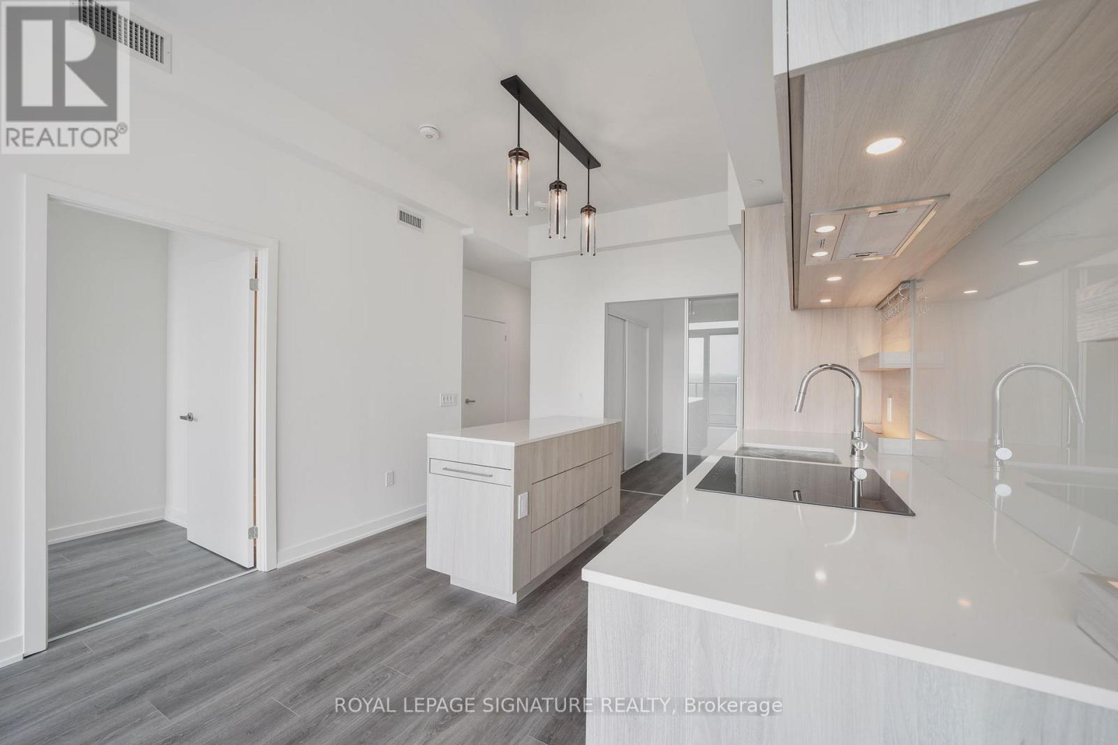 1805 - 28 Ann Street, Mississauga, Ontario  L5G 0E1 - Photo 6 - W12722438