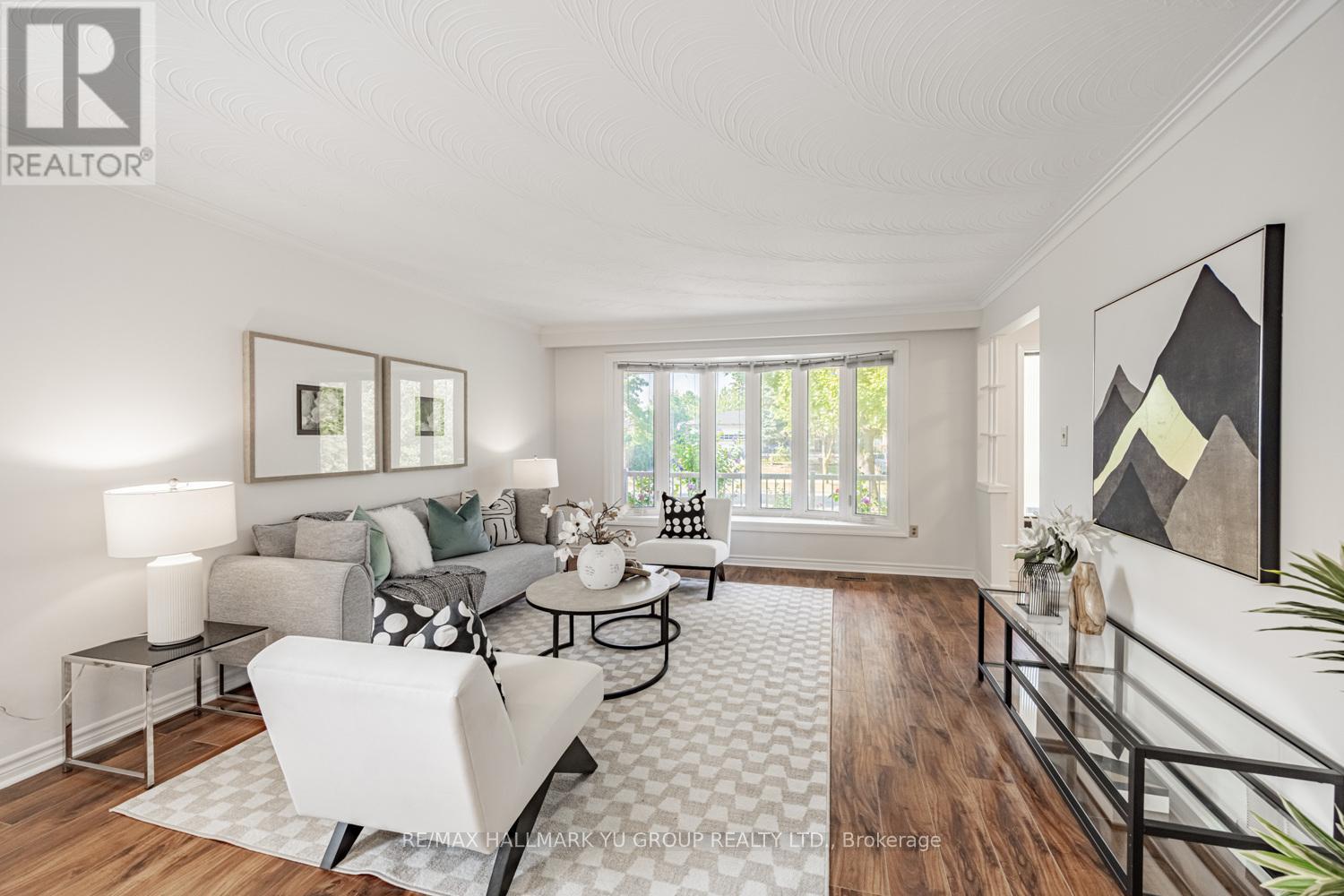 7137 Madiera Road, Mississauga, Ontario  L4T 3A7 - Photo 5 - W12722440