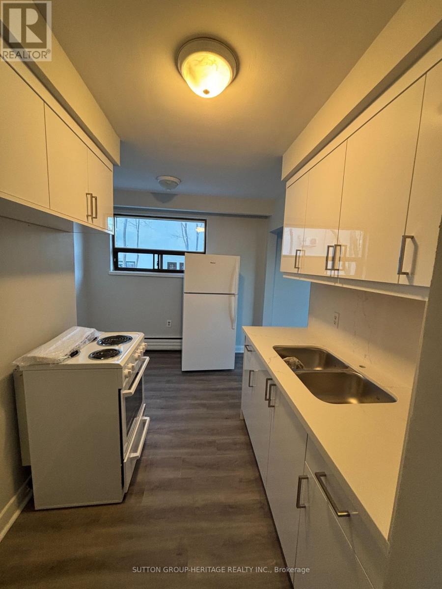 4 - 268 Birmingham Street, Toronto, Ontario  M8V 2E4 - Photo 2 - W12722444