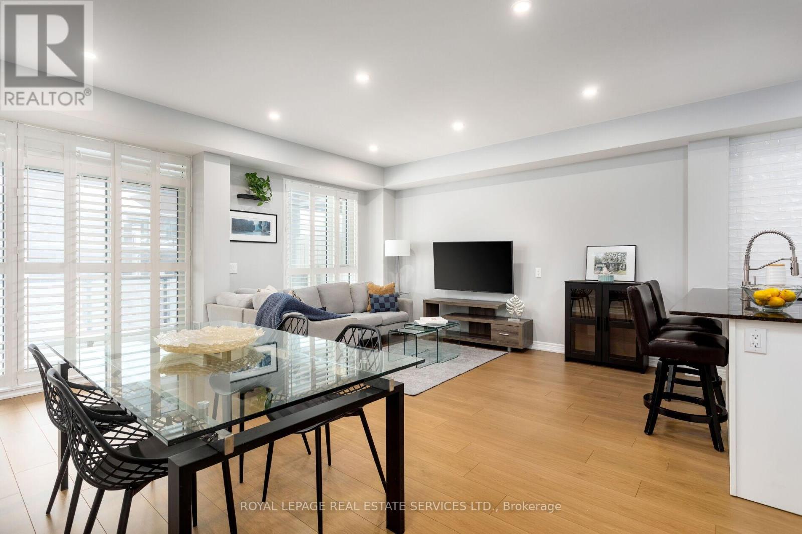 212 - 2370 Khalsa Gate, Oakville, Ontario  L6M 1P5 - Photo 10 - W12722476